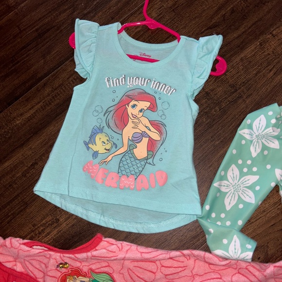 2/3 Ariel swim bundle - Picture 4 of 4